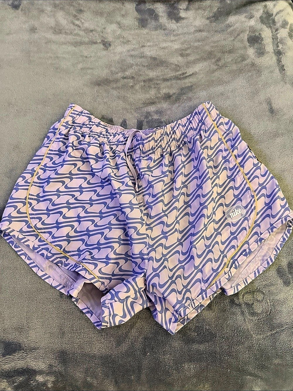 Nike women’s Dri-FIT Abstract Athletic Shorts in Purple & pink Medium